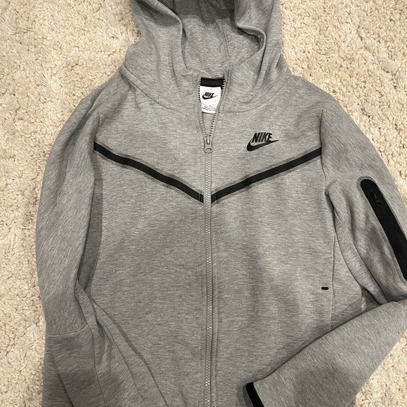 Nike Gray Zip-Up Hoodie with pants - Picture 1 of 2